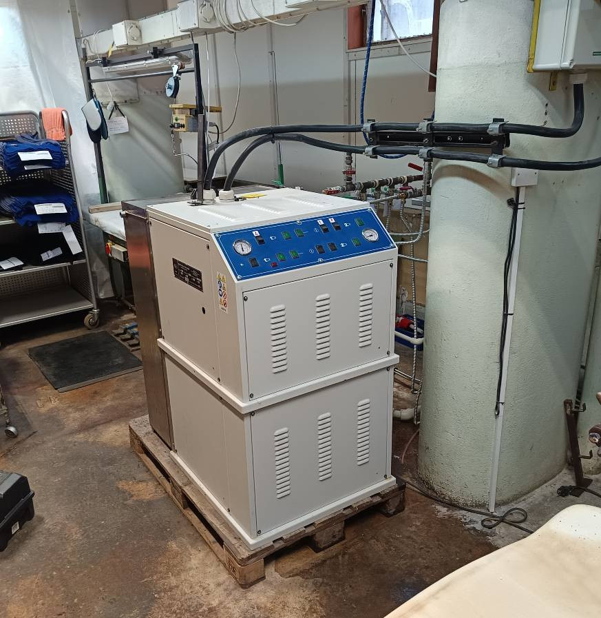 elektrovyvíječ páry